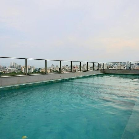 Apto Frente Parque Com Vista E Piscina Porto Alegre Luaran gambar