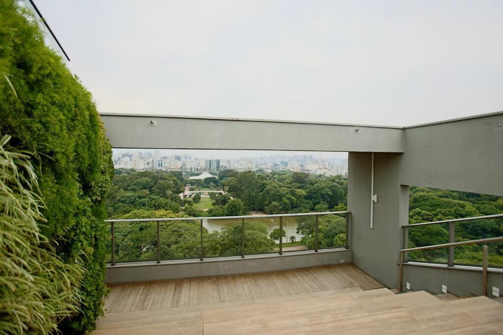 Apto Frente Parque Com Vista E Piscina Porto Alegre Luaran gambar